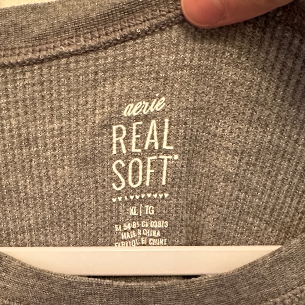 LIKE NEW Aerie Real Soft Grey Waffle Knit Cotton Long Sleeve Tshirt Top - Picture 3 of 4